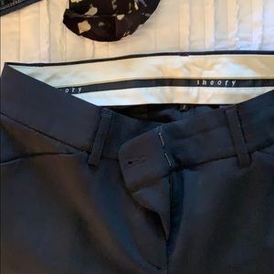 Theory size 2 dress pants, black